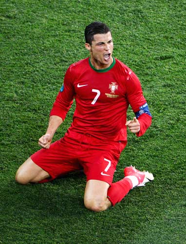 英雄联盟青训体系最新发展动向