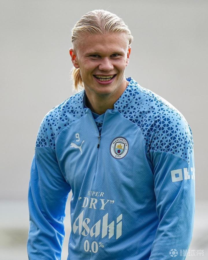 [德甲]凯恩当选2024／25赛季德甲联赛最佳球员