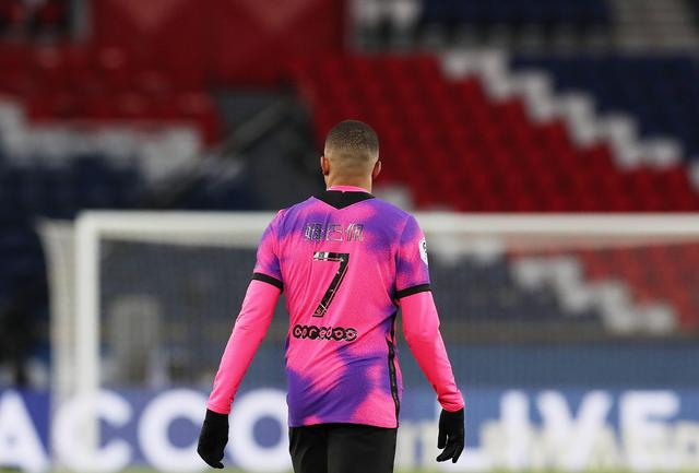 琼斯：领先被绝平真的很难接受；阿森纳肯定想着复仇首回合