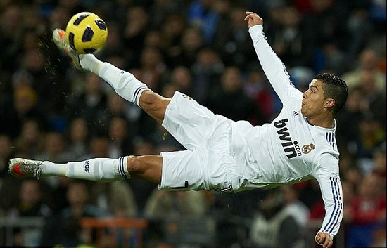 广东今日早报！陈老板深夜约谈杜锋，萨林杰或被裁，小崔提前复出